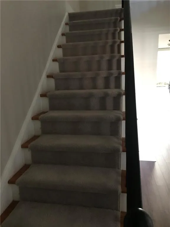 6520 Roswell Road Unit 90, Atlanta, Georgia 30328, 3 Bedrooms Bedrooms, ,2 BathroomsBathrooms,Residential,Sold,6520 Roswell Road Unit 90,5933108