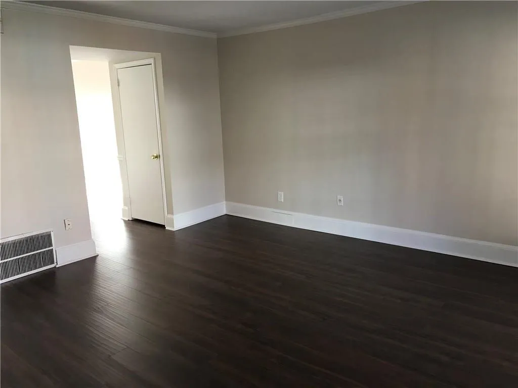 6520 Roswell Road Unit 90, Atlanta, Georgia 30328, 3 Bedrooms Bedrooms, ,2 BathroomsBathrooms,Residential,Sold,6520 Roswell Road Unit 90,5933108