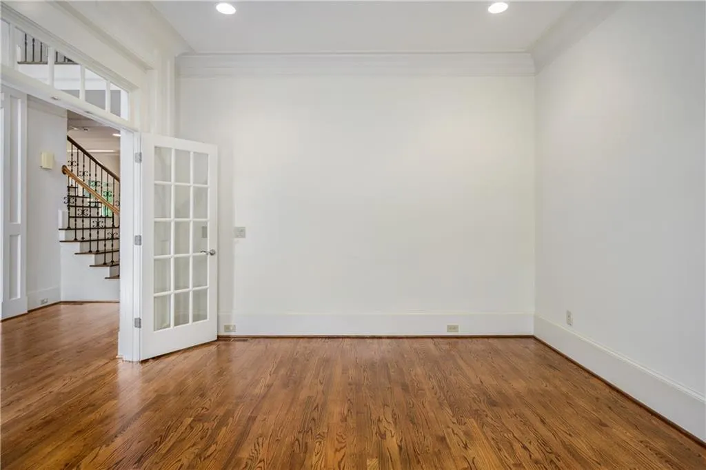 25 Brookside Walk, Atlanta, Georgia 30342, 6 Bedrooms Bedrooms, ,6 BathroomsBathrooms,Residential,Sold,25 Brookside Walk,6881513