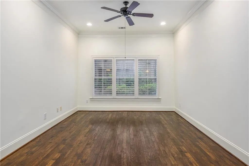 25 Brookside Walk, Atlanta, Georgia 30342, 6 Bedrooms Bedrooms, ,6 BathroomsBathrooms,Residential,Sold,25 Brookside Walk,6881513