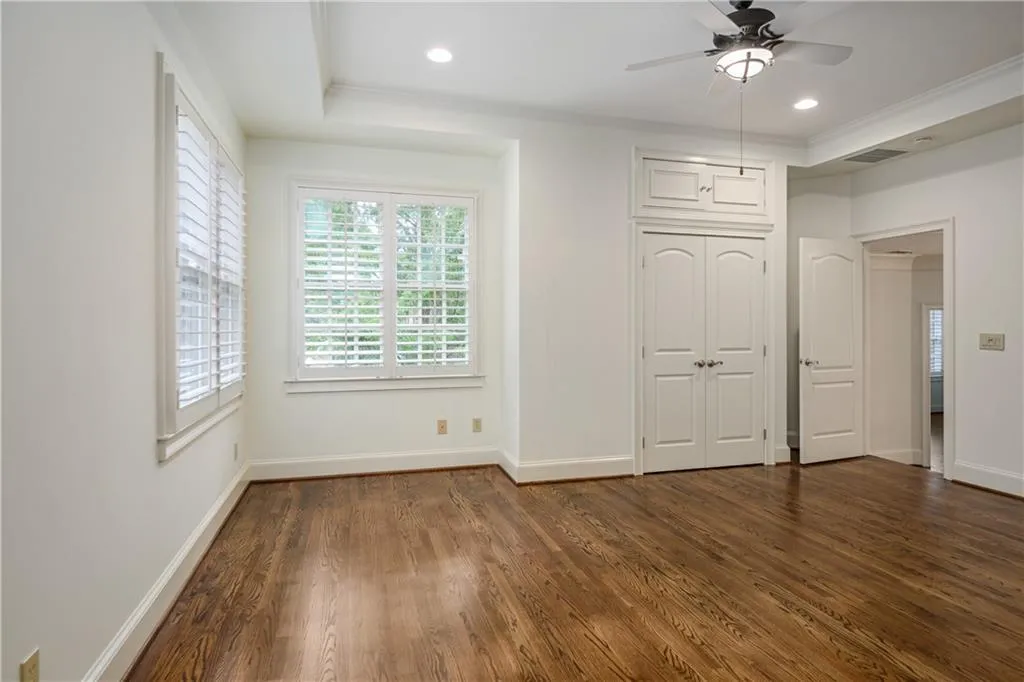 25 Brookside Walk, Atlanta, Georgia 30342, 6 Bedrooms Bedrooms, ,6 BathroomsBathrooms,Residential,Sold,25 Brookside Walk,6881513