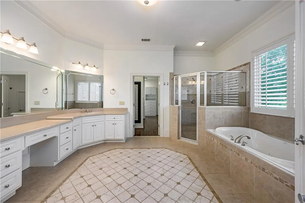 25 Brookside Walk, Atlanta, Georgia 30342, 6 Bedrooms Bedrooms, ,6 BathroomsBathrooms,Residential,Sold,25 Brookside Walk,6881513
