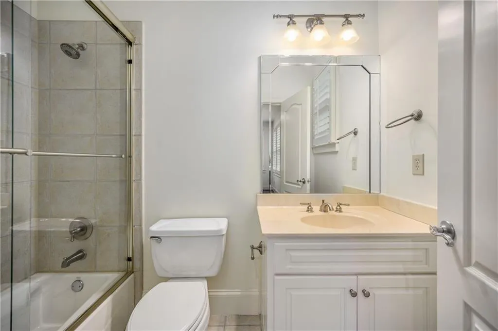 25 Brookside Walk, Atlanta, Georgia 30342, 6 Bedrooms Bedrooms, ,6 BathroomsBathrooms,Residential,Sold,25 Brookside Walk,6881513