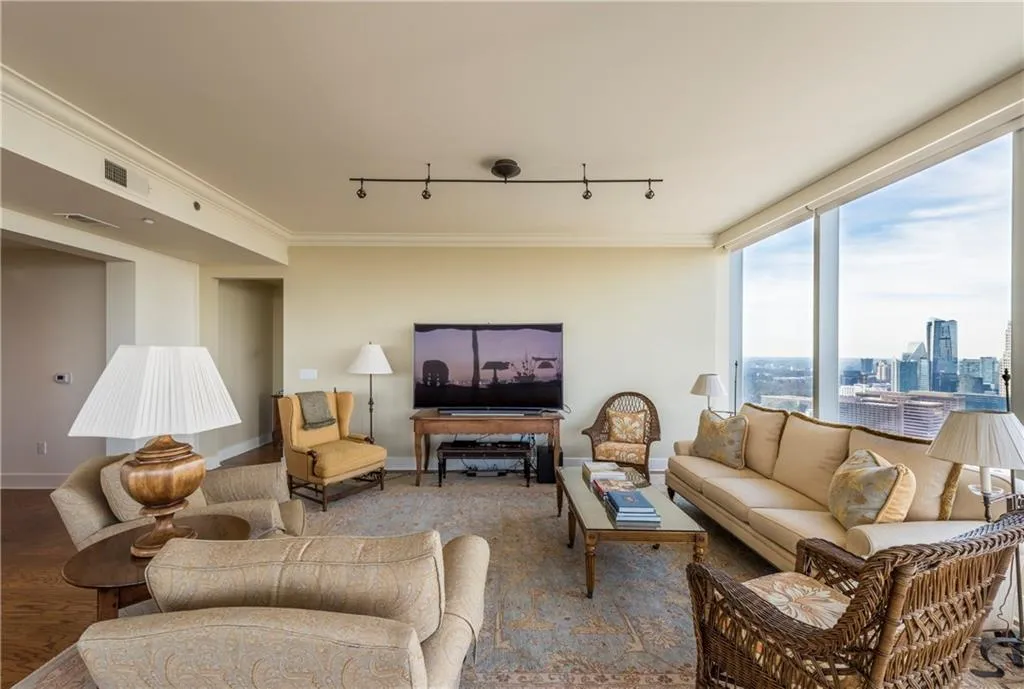 3630 Peachtree Road Ne Unit 3107, Atlanta, Georgia 30326, 3 Bedrooms Bedrooms, ,3 BathroomsBathrooms,Residential,Sold,3630 Peachtree Road Ne Unit 3107,5646510