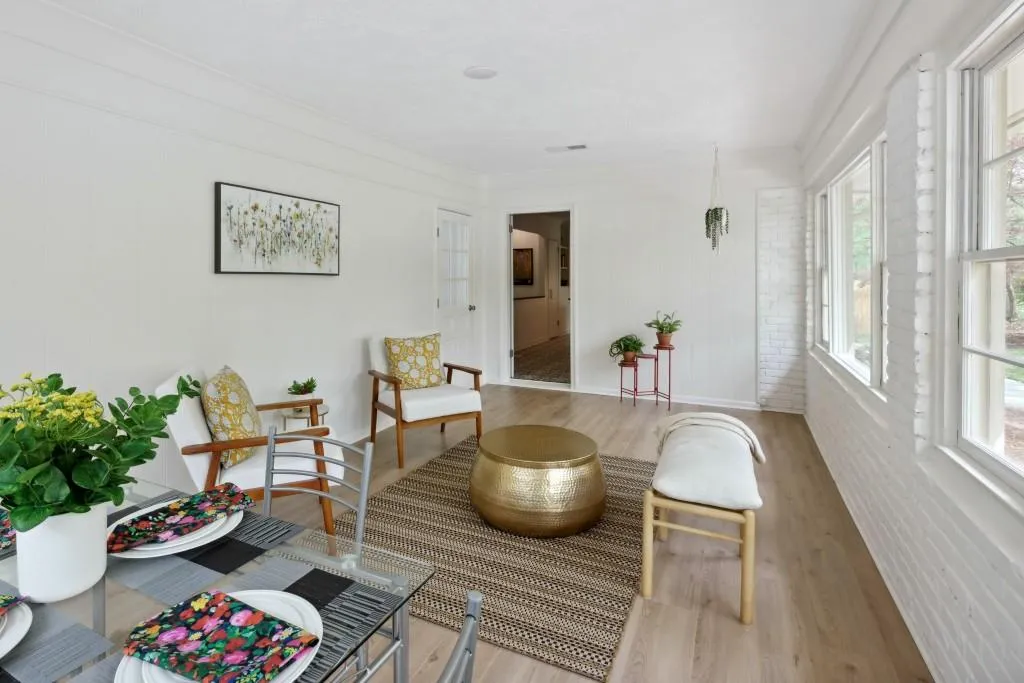 6748 Brandon Mill Road, Sandy Springs, Georgia 30328, 5 Bedrooms Bedrooms, ,3 BathroomsBathrooms,Residential,Sold,6748 Brandon Mill Road,7200585