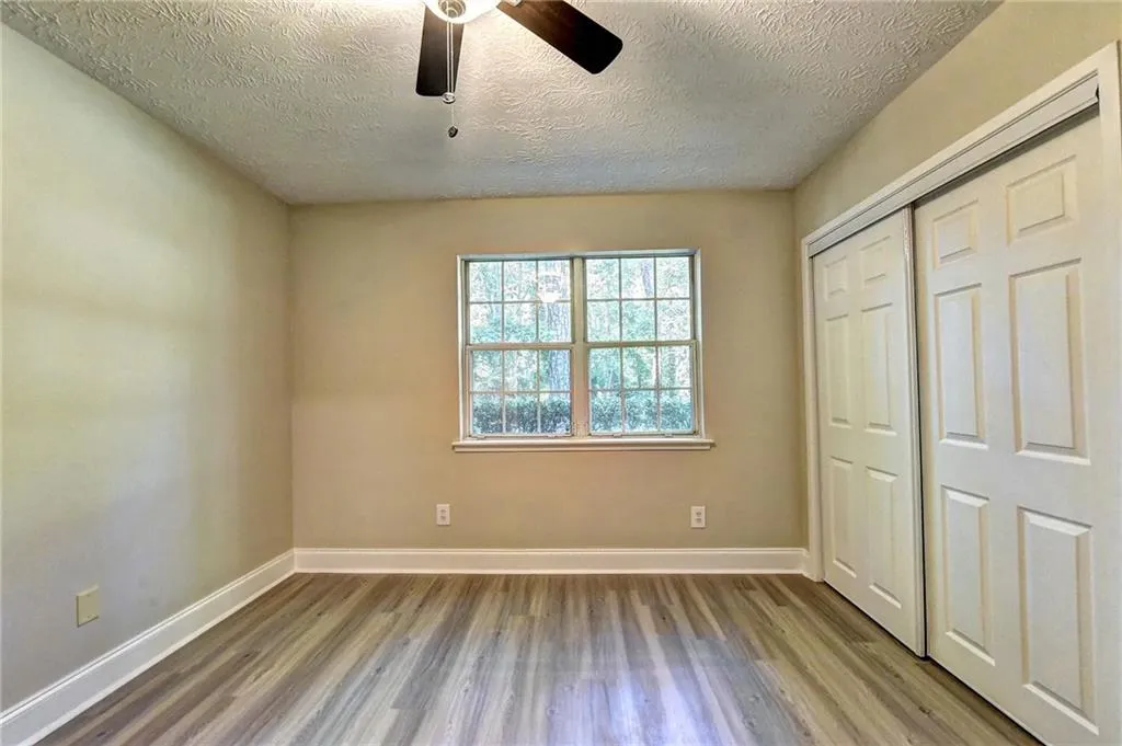 6822 Glenridge Drive Unit J, Sandy Springs, Georgia 30328, 2 Bedrooms Bedrooms, ,2 BathroomsBathrooms,Residential,Sold,6822 Glenridge Drive Unit J,6609389