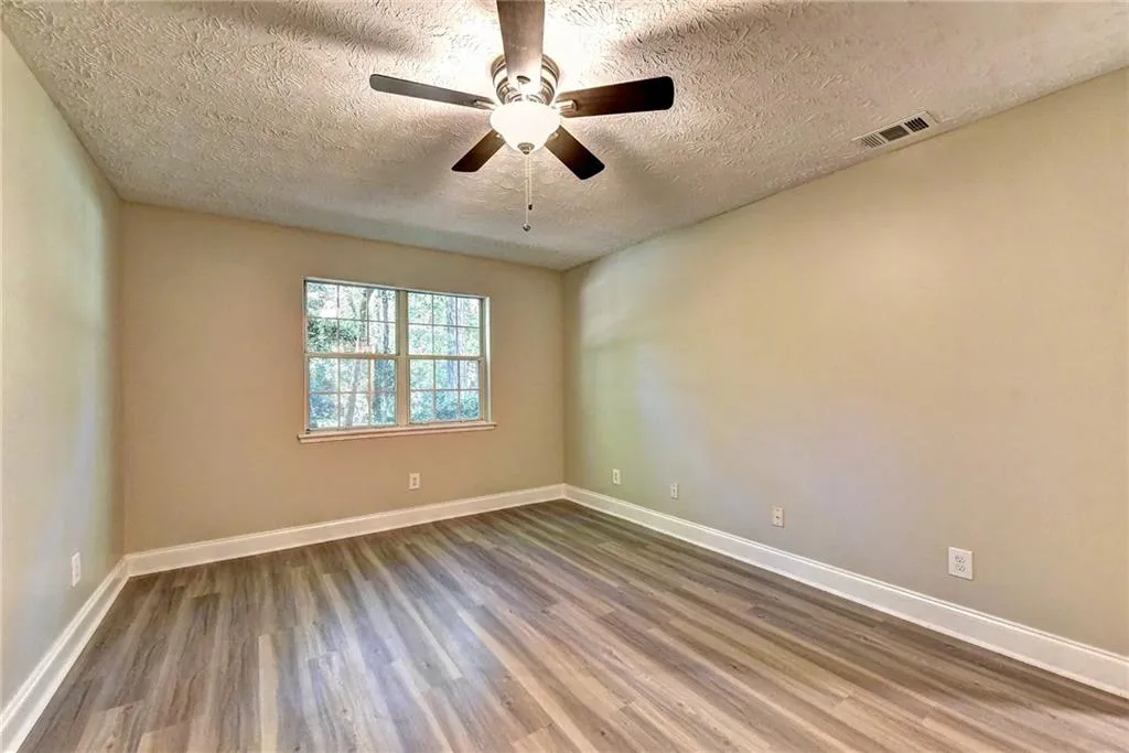 6822 Glenridge Drive Unit J, Sandy Springs, Georgia 30328, 2 Bedrooms Bedrooms, ,2 BathroomsBathrooms,Residential,Sold,6822 Glenridge Drive Unit J,6609389