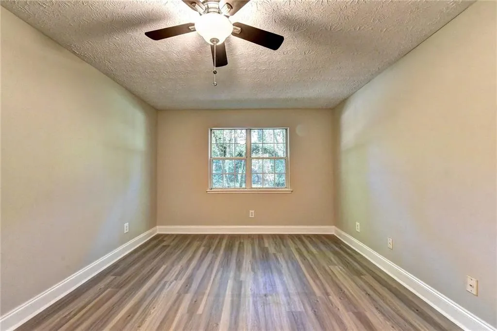 6822 Glenridge Drive Unit J, Sandy Springs, Georgia 30328, 2 Bedrooms Bedrooms, ,2 BathroomsBathrooms,Residential,Sold,6822 Glenridge Drive Unit J,6609389