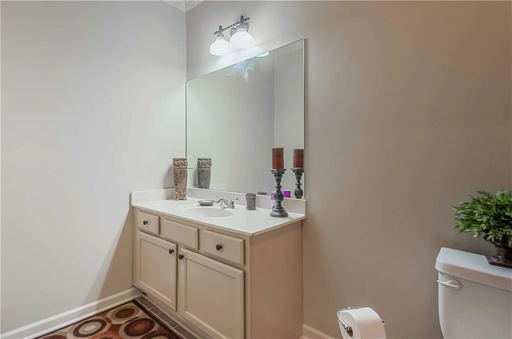 7963 Magnolia Square, Sandy Springs, Georgia 30350, 3 Bedrooms Bedrooms, ,3 BathroomsBathrooms,Residential,Sold,7963 Magnolia Square,6032937