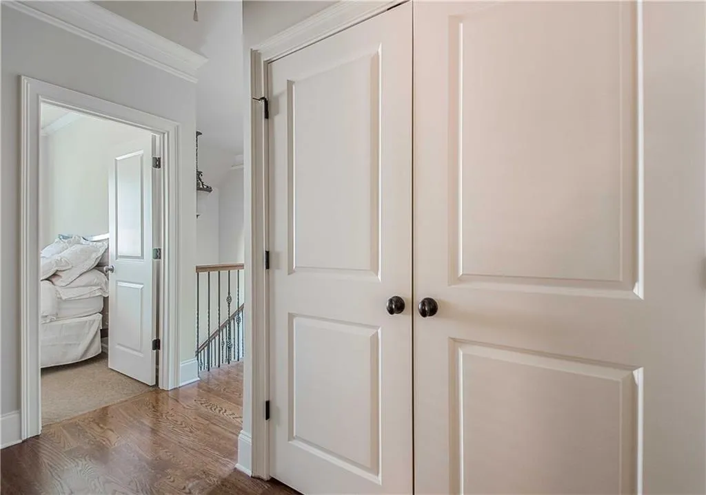 7963 Magnolia Square, Sandy Springs, Georgia 30350, 3 Bedrooms Bedrooms, ,3 BathroomsBathrooms,Residential,Sold,7963 Magnolia Square,6032937