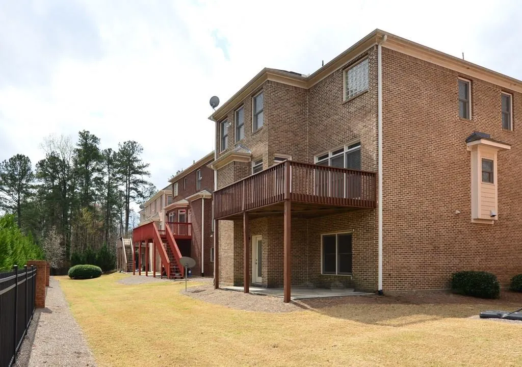 7325 Village Creek Trace, Sandy Springs, Georgia 30328, 4 Bedrooms Bedrooms, ,3 BathroomsBathrooms,Residential,Sold,7325 Village Creek Trace,5660874