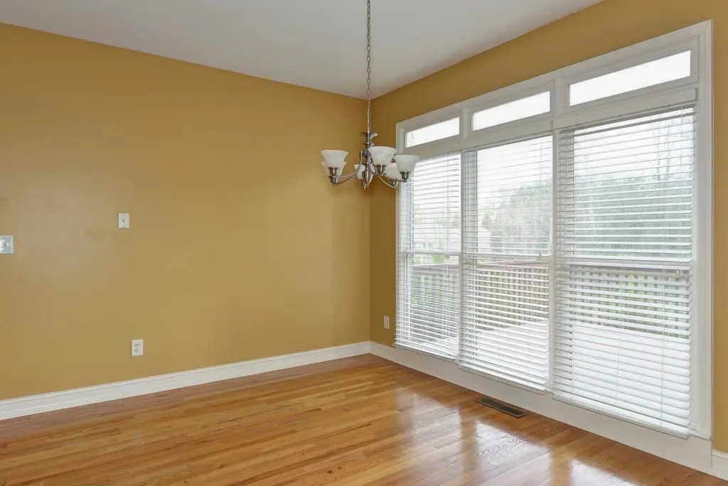 7325 Village Creek Trace, Sandy Springs, Georgia 30328, 4 Bedrooms Bedrooms, ,3 BathroomsBathrooms,Residential,Sold,7325 Village Creek Trace,5660874