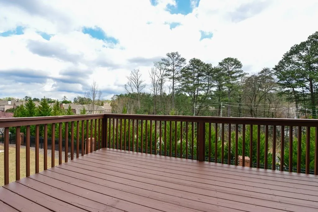 7325 Village Creek Trace, Sandy Springs, Georgia 30328, 4 Bedrooms Bedrooms, ,3 BathroomsBathrooms,Residential,Sold,7325 Village Creek Trace,5660874