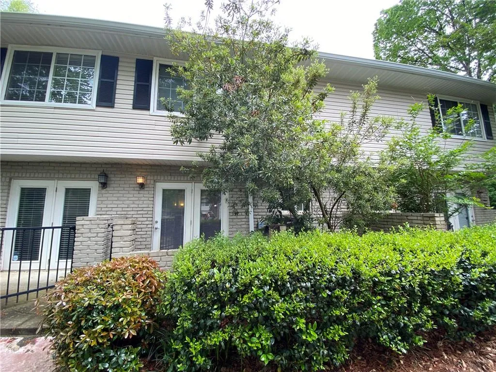 6940 Roswell Road Unit 3b, Sandy Springs, Georgia 30328, 1 Bedroom Bedrooms, ,1 BathroomBathrooms,Residential,Sold,6940 Roswell Road Unit 3b,7033268