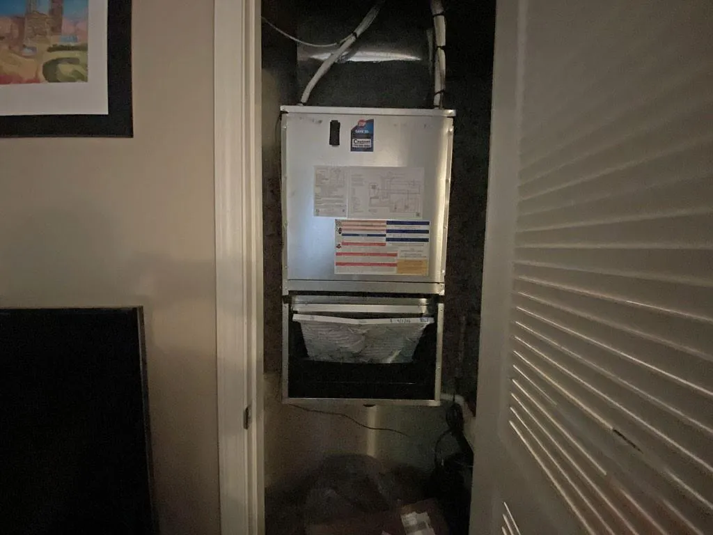 6940 Roswell Road Unit 3b, Sandy Springs, Georgia 30328, 1 Bedroom Bedrooms, ,1 BathroomBathrooms,Residential,Sold,6940 Roswell Road Unit 3b,7033268