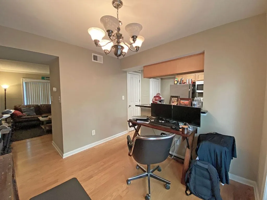 6940 Roswell Road Unit 3b, Sandy Springs, Georgia 30328, 1 Bedroom Bedrooms, ,1 BathroomBathrooms,Residential,Sold,6940 Roswell Road Unit 3b,7033268