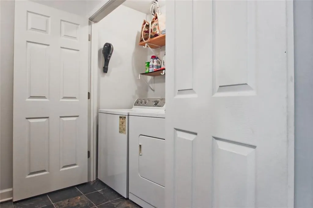 725 Dalrymple Road Unit 2d, Atlanta, Georgia 30328, 2 Bedrooms Bedrooms, ,2 BathroomsBathrooms,Residential,Sold,725 Dalrymple Road Unit 2d,7091326