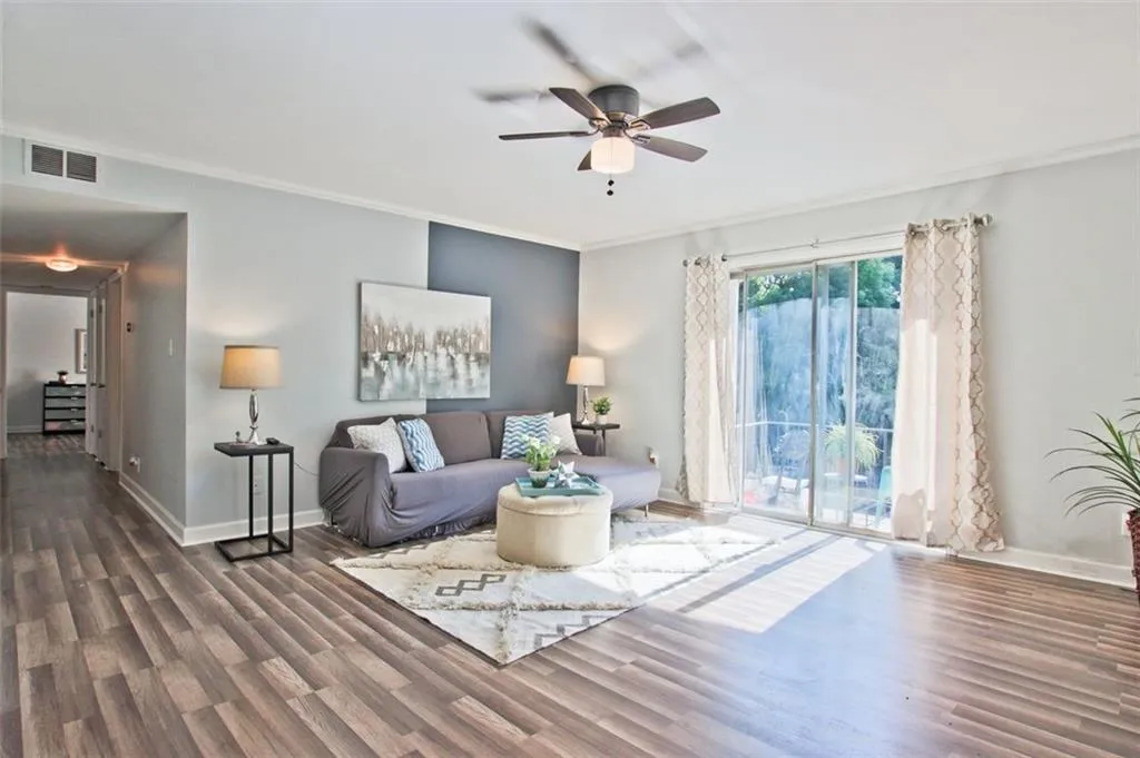 725 Dalrymple Road Unit 2d, Atlanta, Georgia 30328, 2 Bedrooms Bedrooms, ,2 BathroomsBathrooms,Residential,Sold,725 Dalrymple Road Unit 2d,7091326