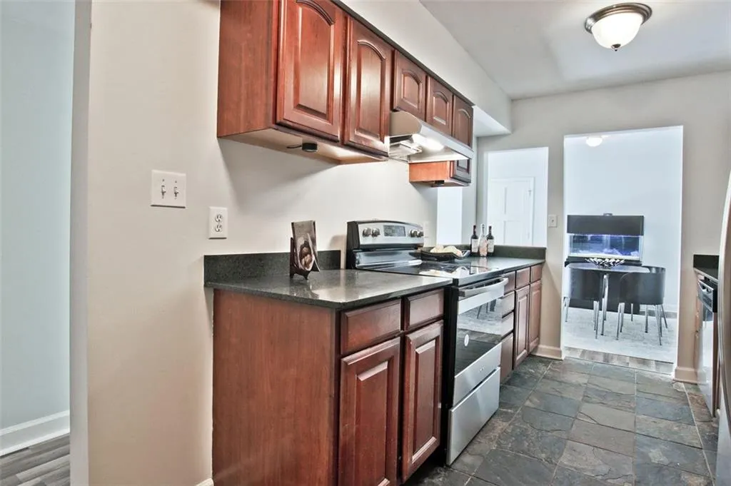 725 Dalrymple Road Unit 2d, Atlanta, Georgia 30328, 2 Bedrooms Bedrooms, ,2 BathroomsBathrooms,Residential,Sold,725 Dalrymple Road Unit 2d,7091326