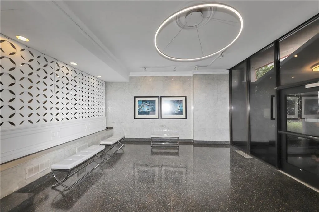 3060 Pharr Court North Nw Unit 417, Atlanta, Georgia 30305, 2 Bedrooms Bedrooms, ,1 BathroomBathrooms,Residential,For Sale,3060 Pharr Court North Nw Unit 417,7672793