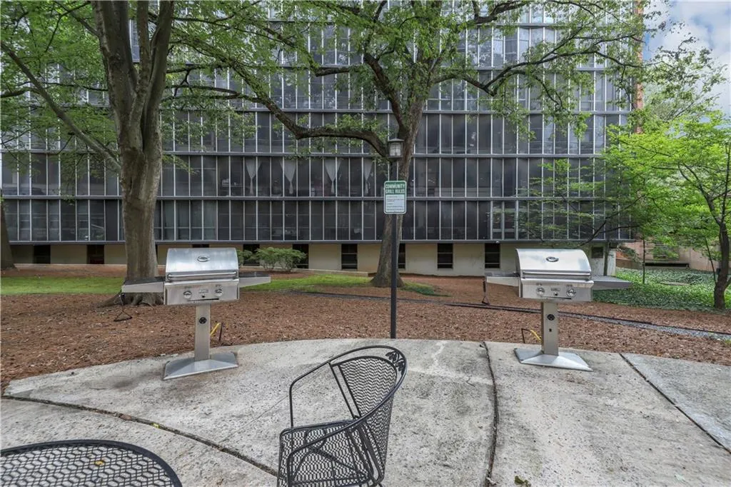 3060 Pharr Court North Nw Unit 417, Atlanta, Georgia 30305, 2 Bedrooms Bedrooms, ,1 BathroomBathrooms,Residential,For Sale,3060 Pharr Court North Nw Unit 417,7672793