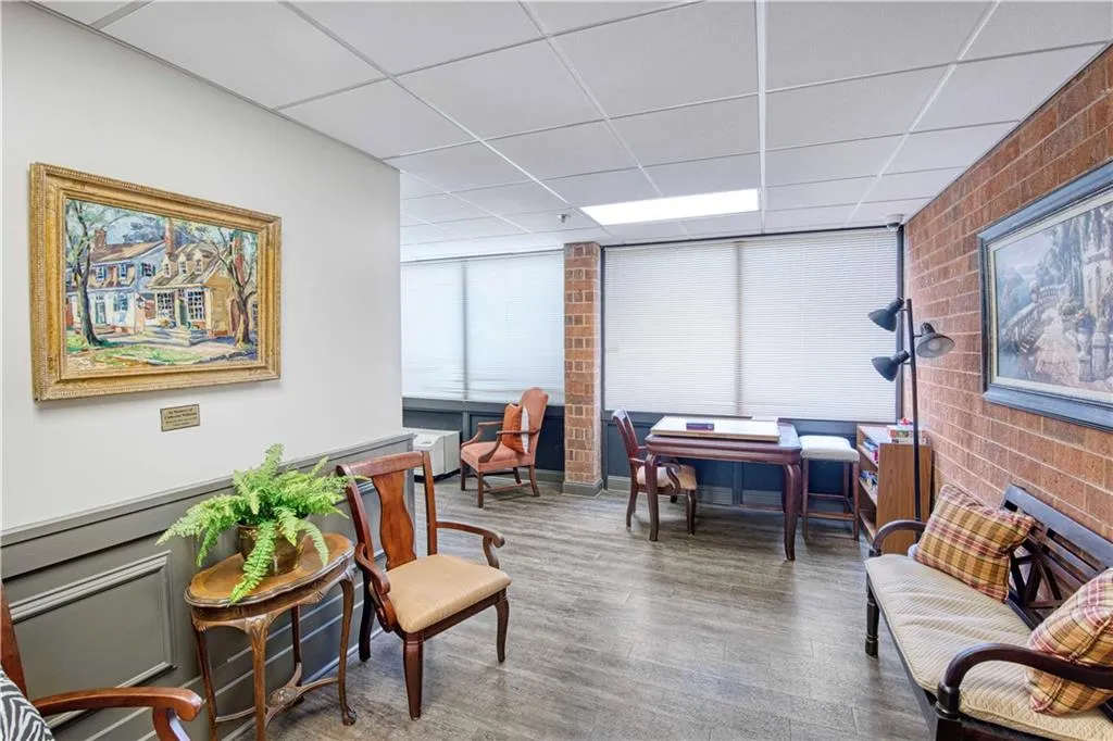 300 Johnson Ferry Road Unit B406, Atlanta, Georgia 30328, 2 Bedrooms Bedrooms, ,2 BathroomsBathrooms,Residential,For Sale,300 Johnson Ferry Road Unit B406,7761285