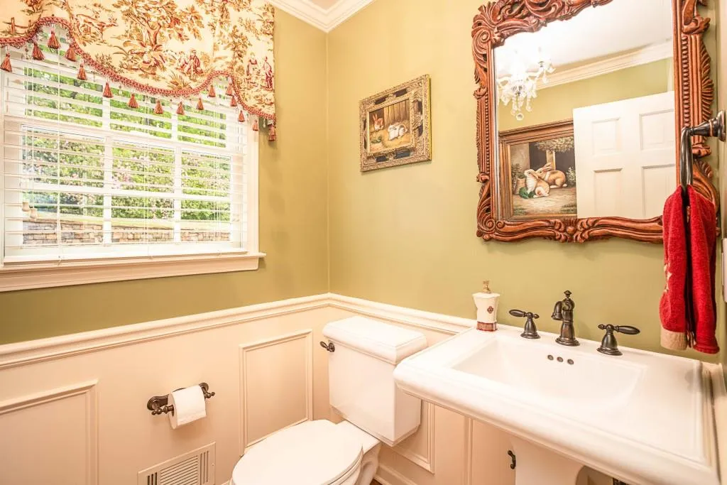 115 Blenheim Place, Atlanta, Georgia 30350, 4 Bedrooms Bedrooms, ,3 BathroomsBathrooms,Residential,Sold,115 Blenheim Place,6002043