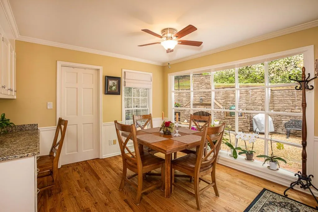 115 Blenheim Place, Atlanta, Georgia 30350, 4 Bedrooms Bedrooms, ,3 BathroomsBathrooms,Residential,Sold,115 Blenheim Place,6002043