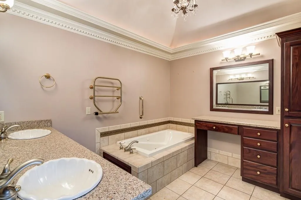 675 Bittersweet Trail, Sandy Springs, Georgia 30350, 6 Bedrooms Bedrooms, ,5 BathroomsBathrooms,Residential,Sold,675 Bittersweet Trail,5968123