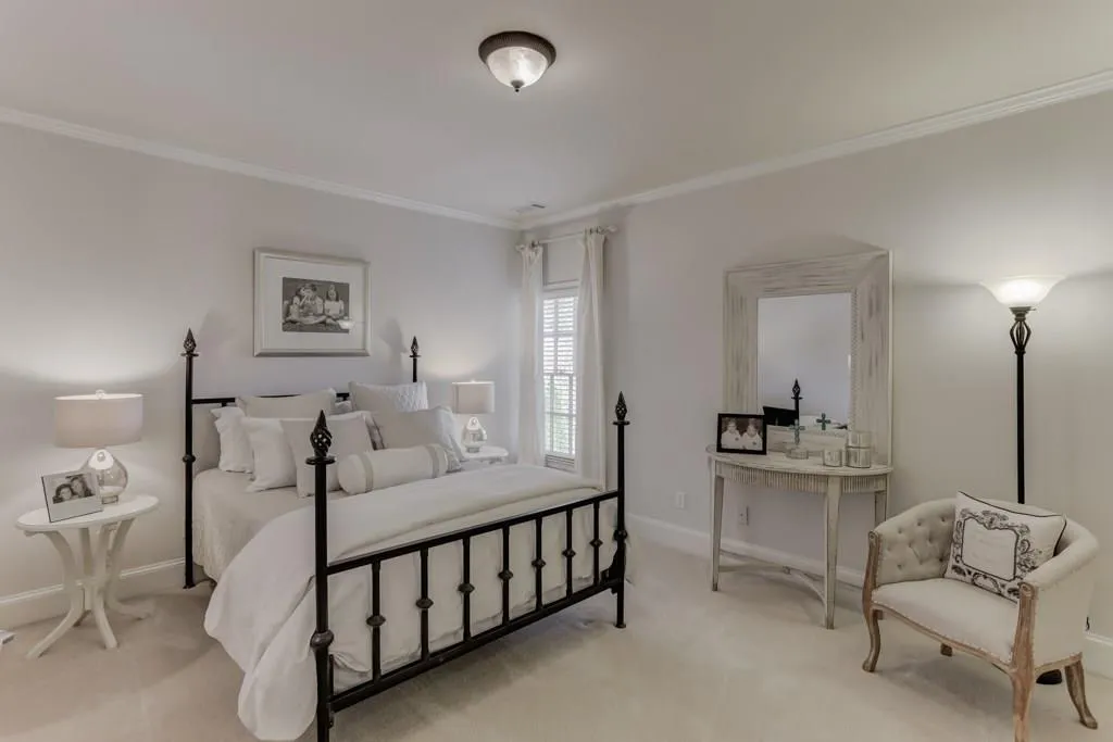 875 Glengate Place, Sandy Springs, Georgia 30328, 6 Bedrooms Bedrooms, ,6 BathroomsBathrooms,Residential,Sold,875 Glengate Place,5994126