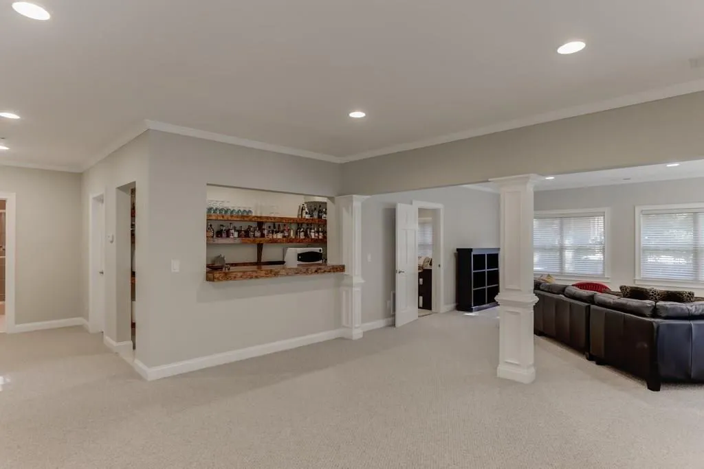 875 Glengate Place, Sandy Springs, Georgia 30328, 6 Bedrooms Bedrooms, ,6 BathroomsBathrooms,Residential,Sold,875 Glengate Place,5994126