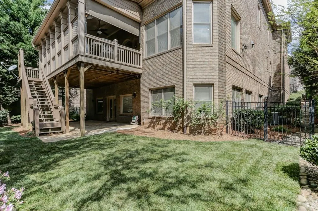 875 Glengate Place, Sandy Springs, Georgia 30328, 6 Bedrooms Bedrooms, ,6 BathroomsBathrooms,Residential,Sold,875 Glengate Place,5994126