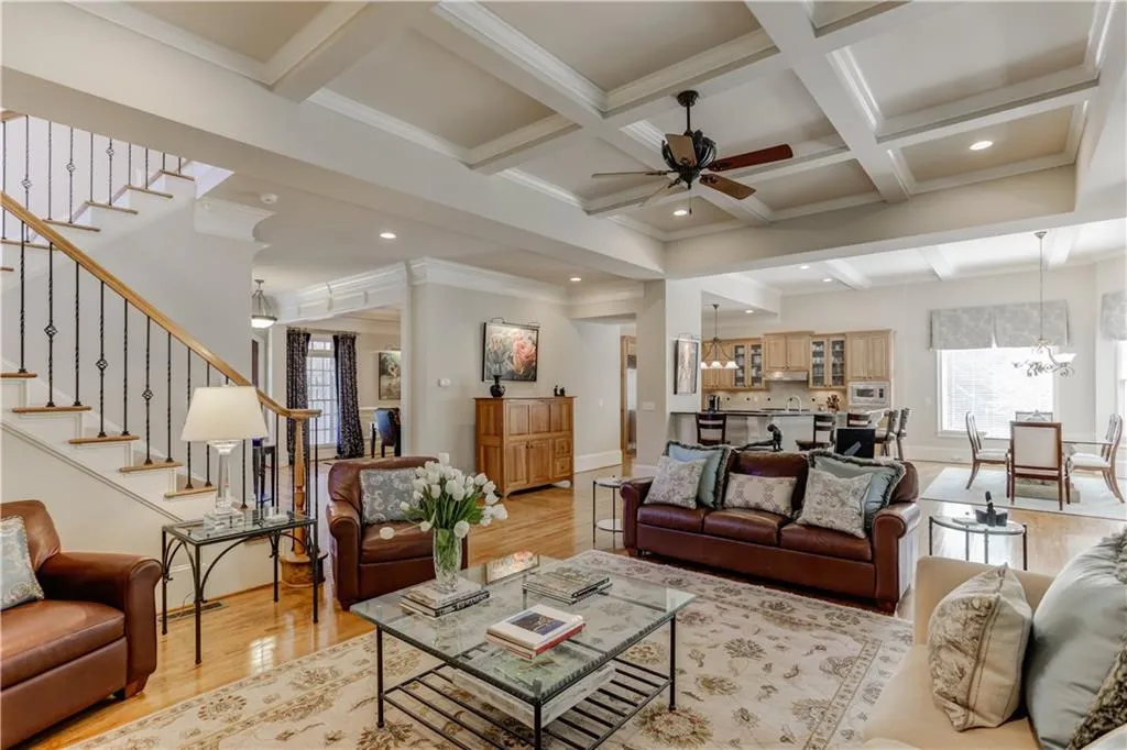 875 Glengate Place, Sandy Springs, Georgia 30328, 6 Bedrooms Bedrooms, ,6 BathroomsBathrooms,Residential,Sold,875 Glengate Place,5994126