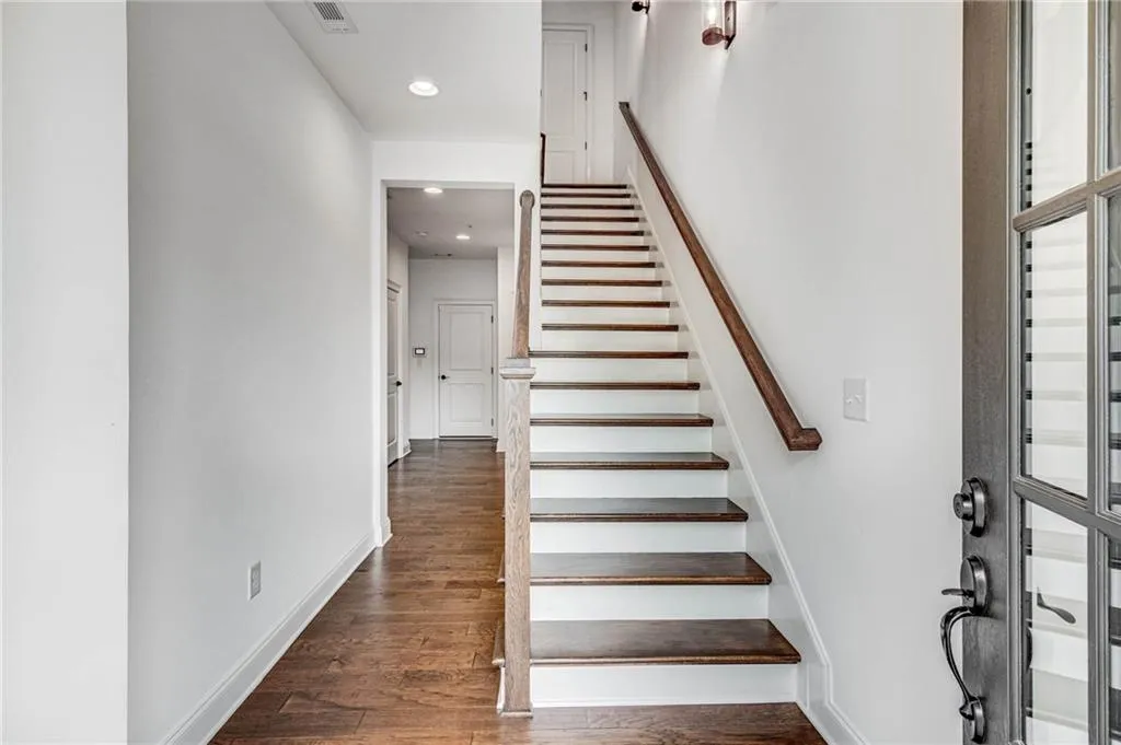 6831 Prelude Drive, Sandy Springs, Georgia 30328, 3 Bedrooms Bedrooms, ,3 BathroomsBathrooms,Residential,Sold,6831 Prelude Drive,7204919