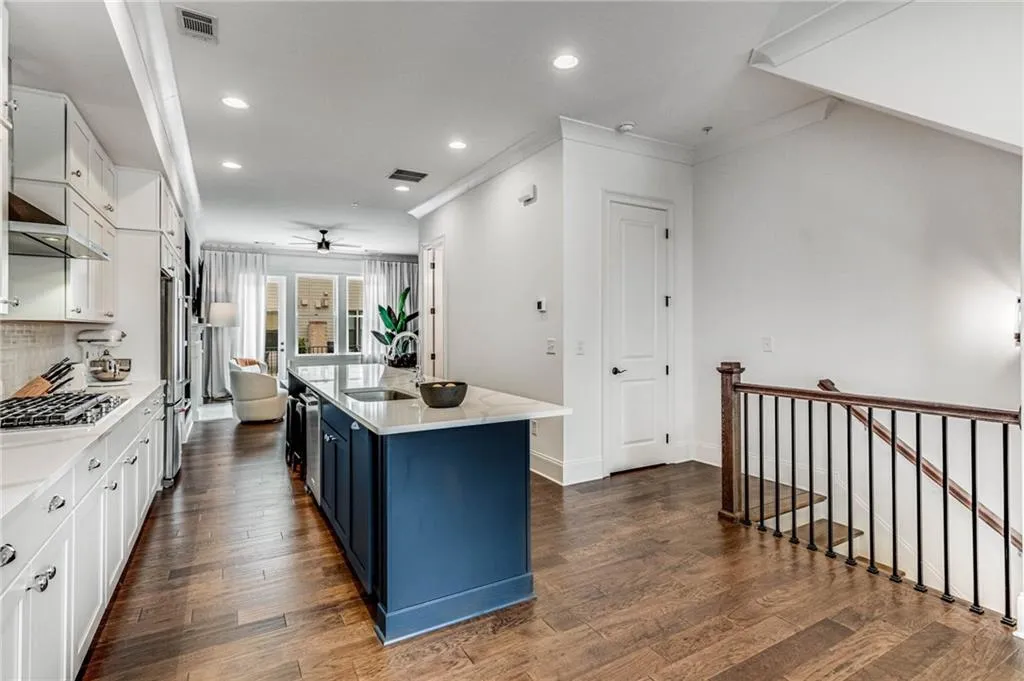 6831 Prelude Drive, Sandy Springs, Georgia 30328, 3 Bedrooms Bedrooms, ,3 BathroomsBathrooms,Residential,Sold,6831 Prelude Drive,7204919