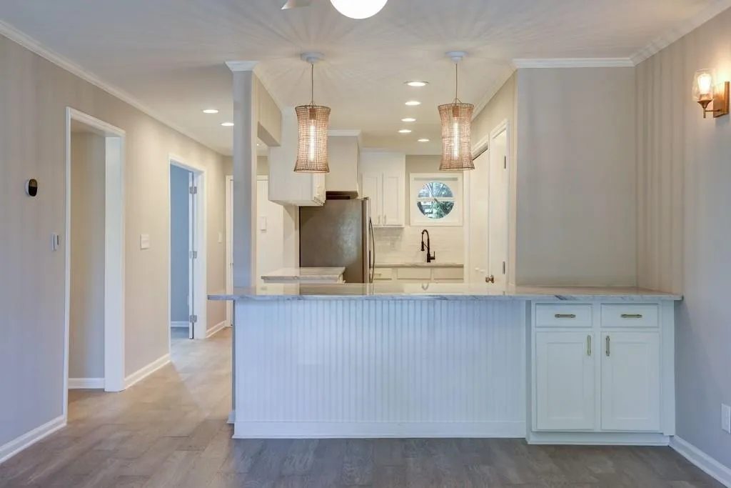 5400 Roswell Road Unit P8, Atlanta, Georgia 30342, 2 Bedrooms Bedrooms, ,1 BathroomBathrooms,Residential,Sold,5400 Roswell Road Unit P8,6552857