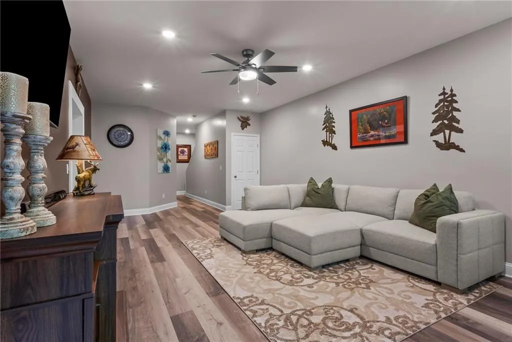 8065 Glisten Avenue, Atlanta, Georgia 30328, 4 Bedrooms Bedrooms, ,3 BathroomsBathrooms,Residential,For Sale,8065 Glisten Avenue,7751742