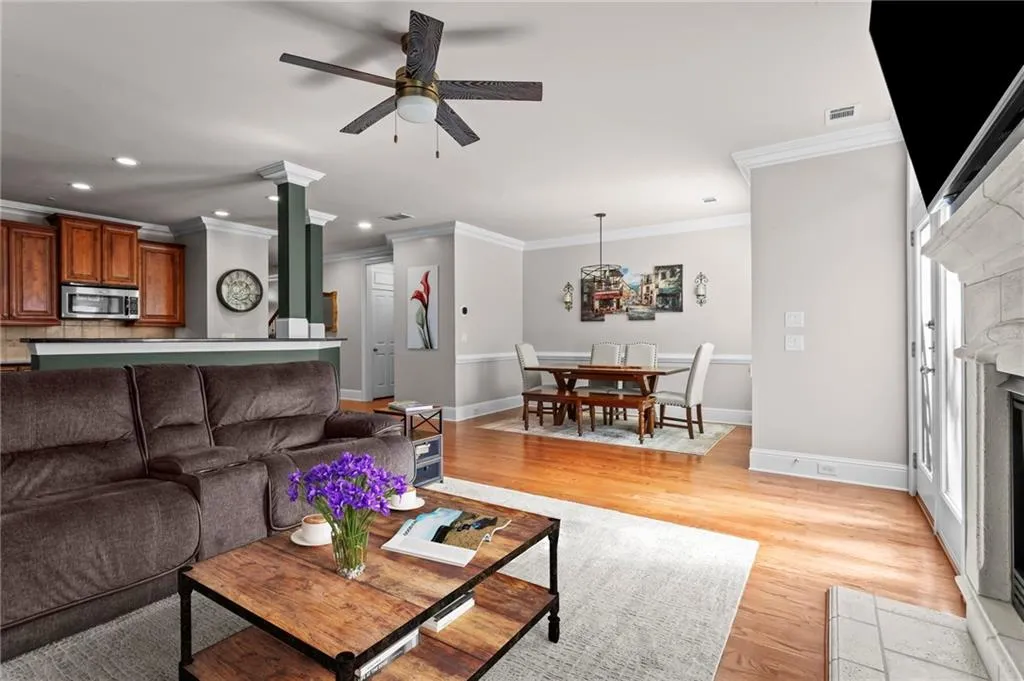 8065 Glisten Avenue, Atlanta, Georgia 30328, 4 Bedrooms Bedrooms, ,3 BathroomsBathrooms,Residential,For Sale,8065 Glisten Avenue,7751742