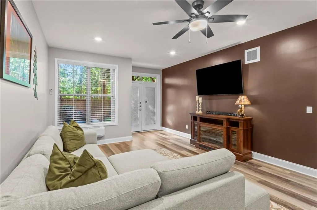 8065 Glisten Avenue, Atlanta, Georgia 30328, 4 Bedrooms Bedrooms, ,3 BathroomsBathrooms,Residential,For Sale,8065 Glisten Avenue,7751742