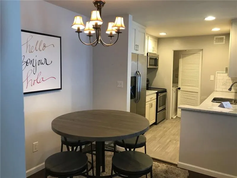 117 Granville Court, Atlanta, Georgia 30328, 2 Bedrooms Bedrooms, ,2 BathroomsBathrooms,Residential,Sold,117 Granville Court,7213031