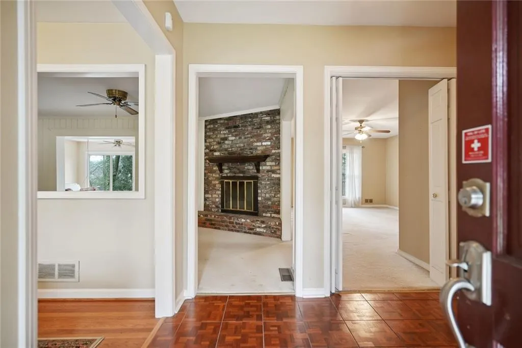 505 Gerry Lane, Sandy Springs, Georgia 30328, 3 Bedrooms Bedrooms, ,2 BathroomsBathrooms,Residential,Sold,505 Gerry Lane,7172621