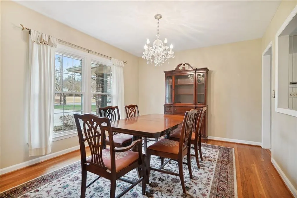 505 Gerry Lane, Sandy Springs, Georgia 30328, 3 Bedrooms Bedrooms, ,2 BathroomsBathrooms,Residential,Sold,505 Gerry Lane,7172621