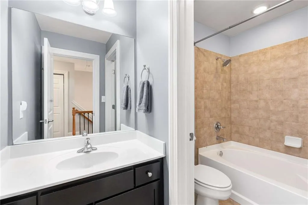 193 Le Gran Court, Atlanta, Georgia 30328, 3 Bedrooms Bedrooms, ,2 BathroomsBathrooms,Residential,For Sale,193 Le Gran Court,7646143