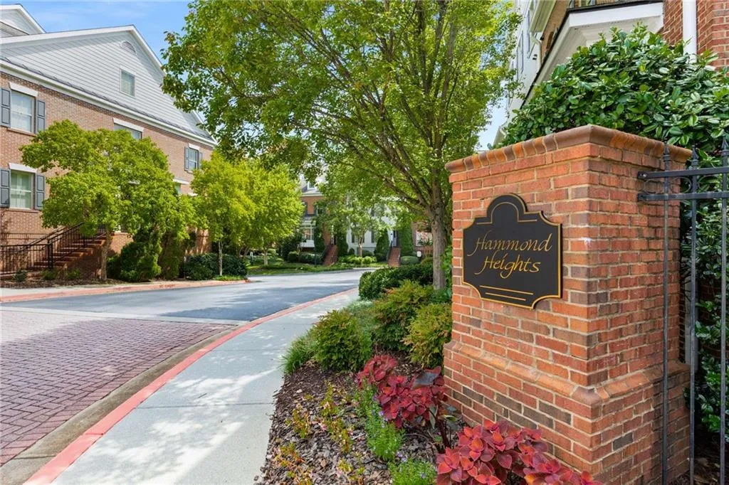 193 Le Gran Court, Atlanta, Georgia 30328, 3 Bedrooms Bedrooms, ,2 BathroomsBathrooms,Residential,For Sale,193 Le Gran Court,7646143