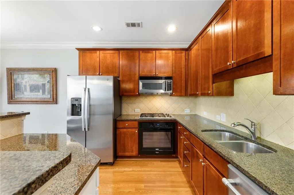 193 Le Gran Court, Atlanta, Georgia 30328, 3 Bedrooms Bedrooms, ,2 BathroomsBathrooms,Residential,For Sale,193 Le Gran Court,7646143