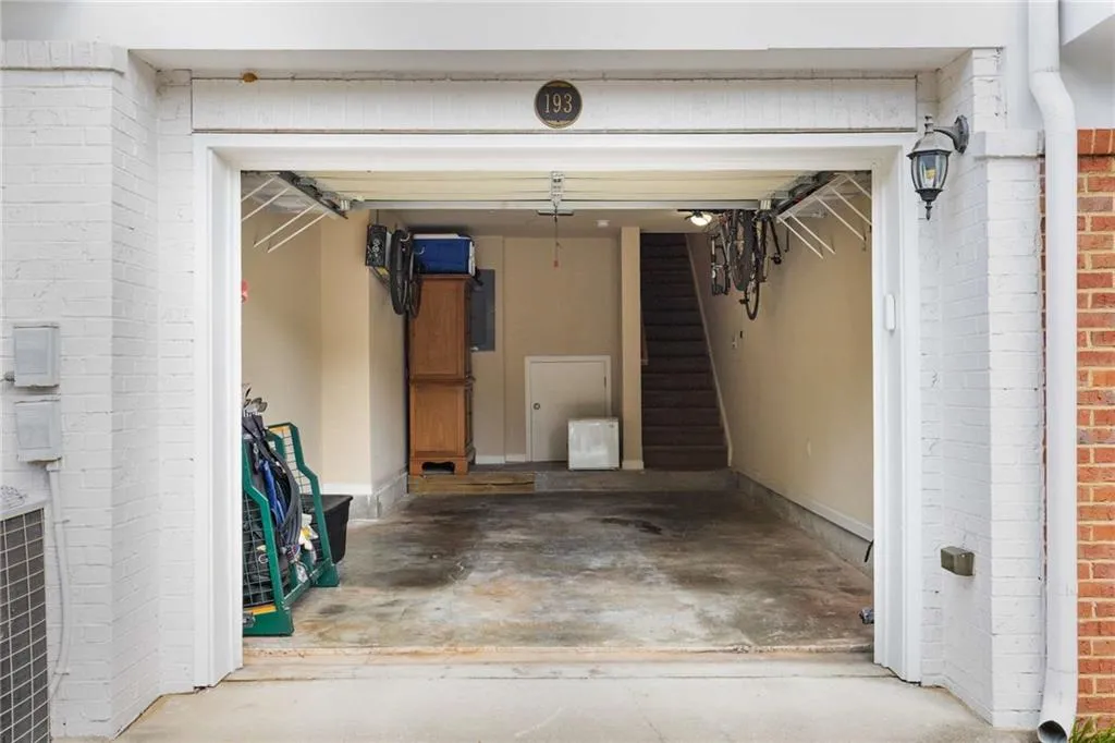 Additional parking on the driveway.