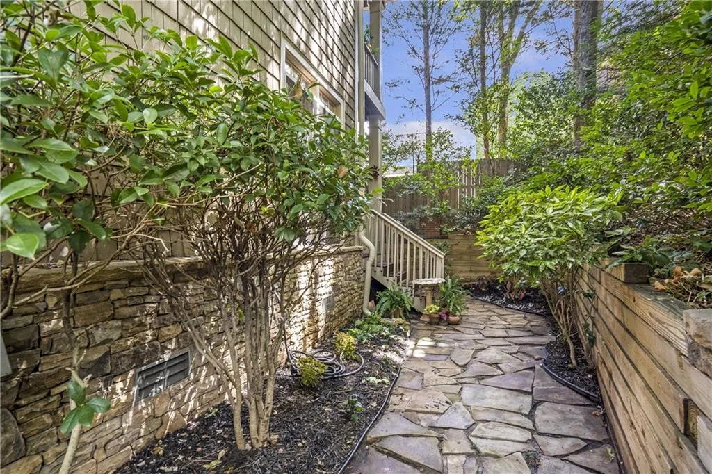 44 Conifer Park Lane Ne, Atlanta, Georgia 30342, 4 Bedrooms Bedrooms, ,3 BathroomsBathrooms,Residential,For Sale,44 Conifer Park Lane Ne,7616619
