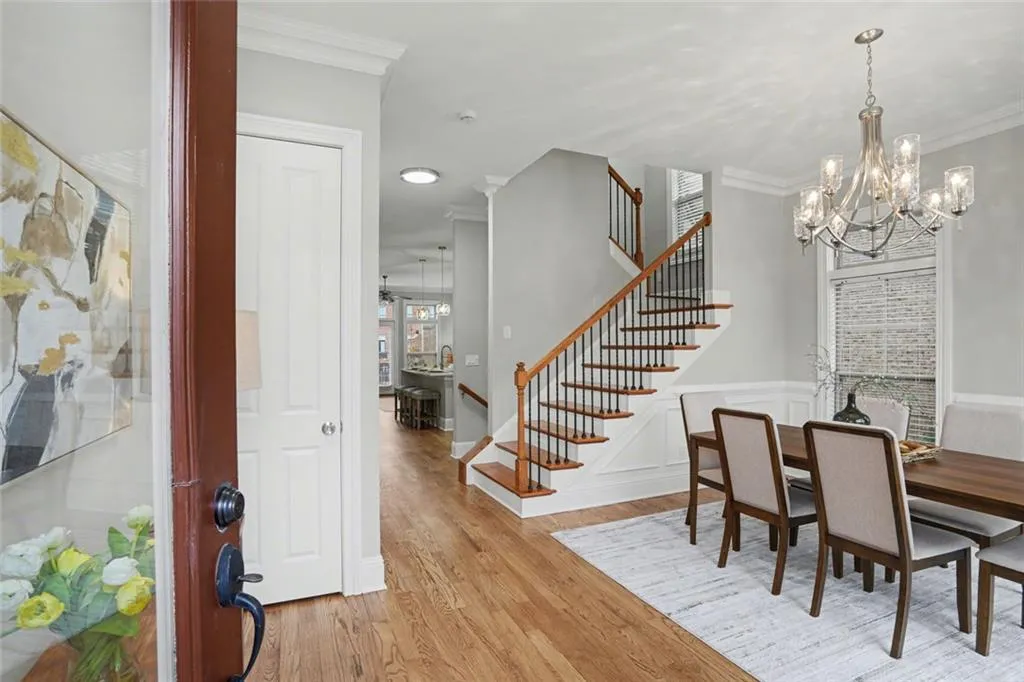 353 Alderwood Lane, Sandy Springs, Georgia 30328, 4 Bedrooms Bedrooms, ,4 BathroomsBathrooms,Residential,Sold,353 Alderwood Lane,7704661