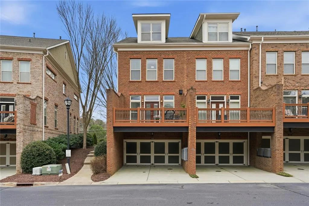 353 Alderwood Lane, Sandy Springs, Georgia 30328, 4 Bedrooms Bedrooms, ,4 BathroomsBathrooms,Residential,Sold,353 Alderwood Lane,7704661