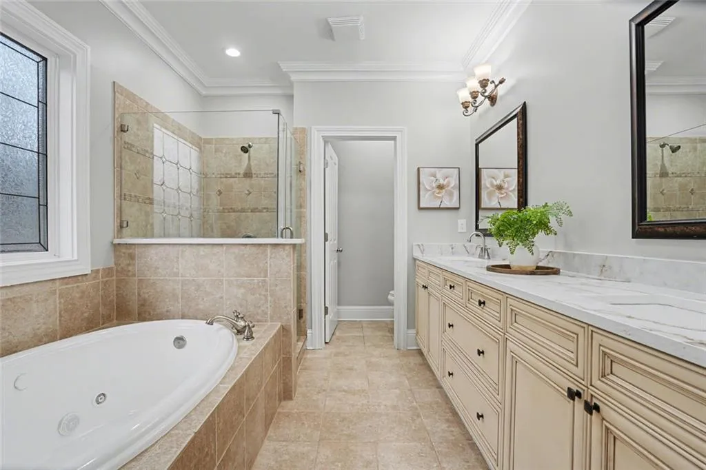 353 Alderwood Lane, Sandy Springs, Georgia 30328, 4 Bedrooms Bedrooms, ,4 BathroomsBathrooms,Residential,Sold,353 Alderwood Lane,7704661